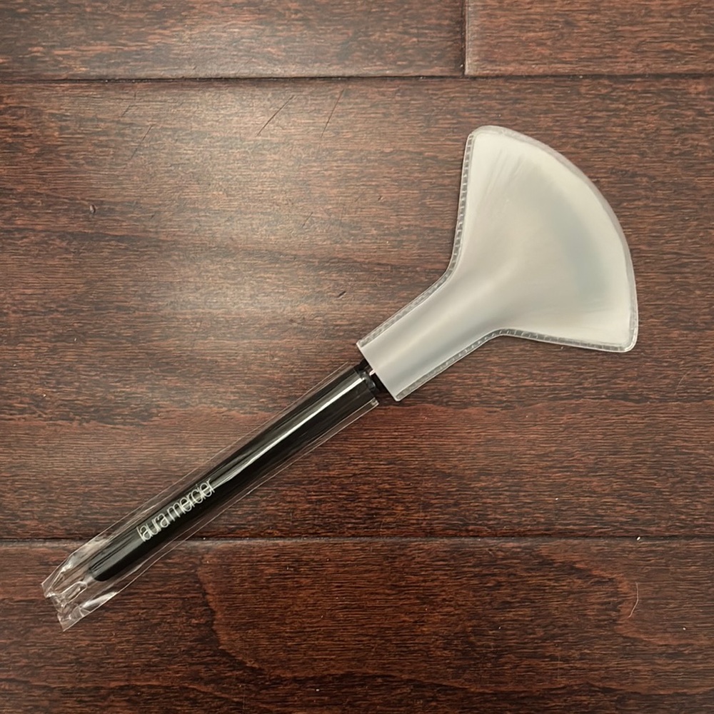 Laura Mercier Fan Powder Brush